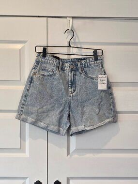 NWT: Blank NYC The Perry "Mom" Short Size 26